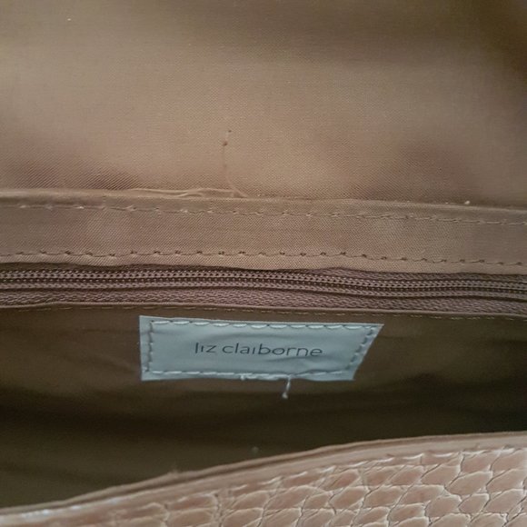 Liz Claiborne Women's Cream Handbag (NWT) - Picture 7 of 10